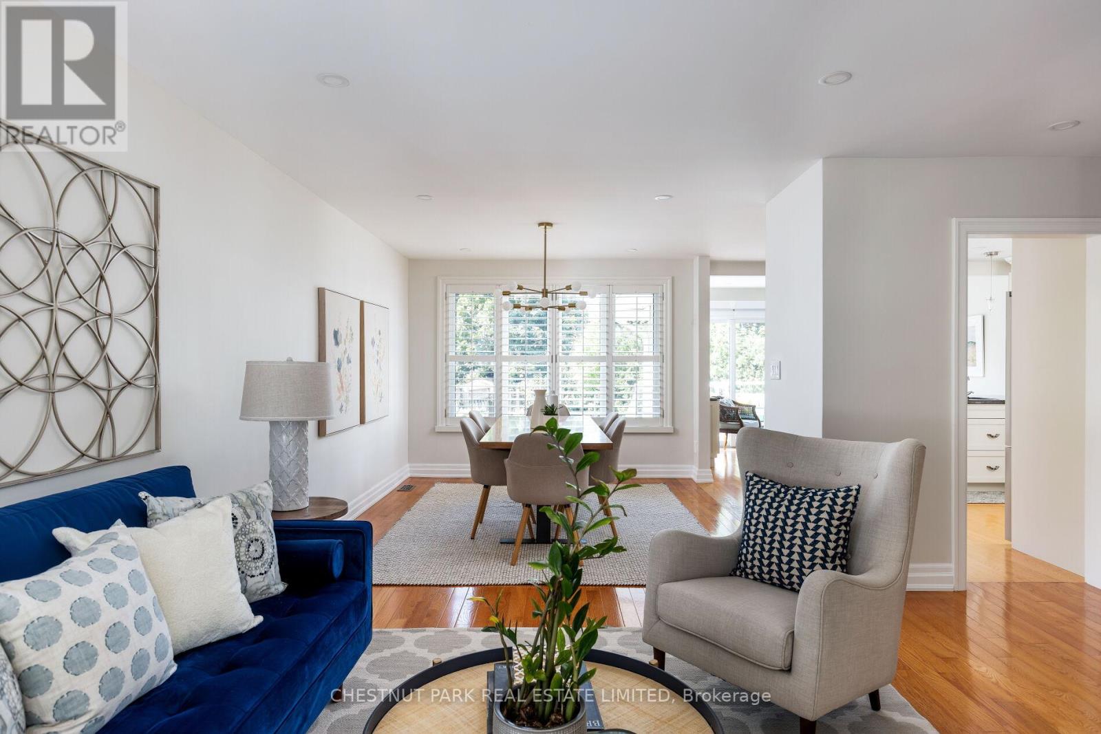 Photo 34 of 75 Paperbirch Drive, Toronto ON