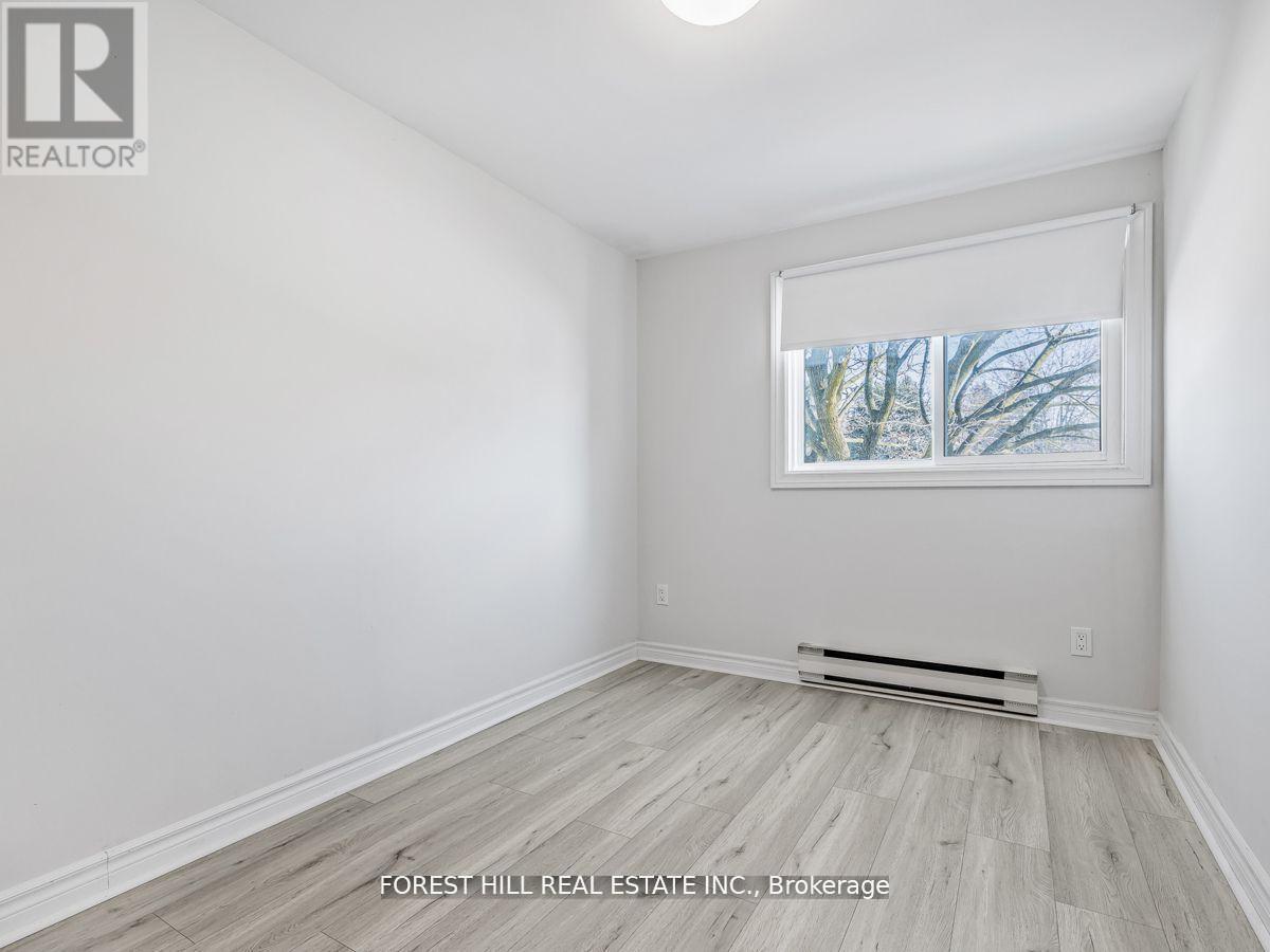 Photo 7 of 53 Woody Vine Way, Toronto ON