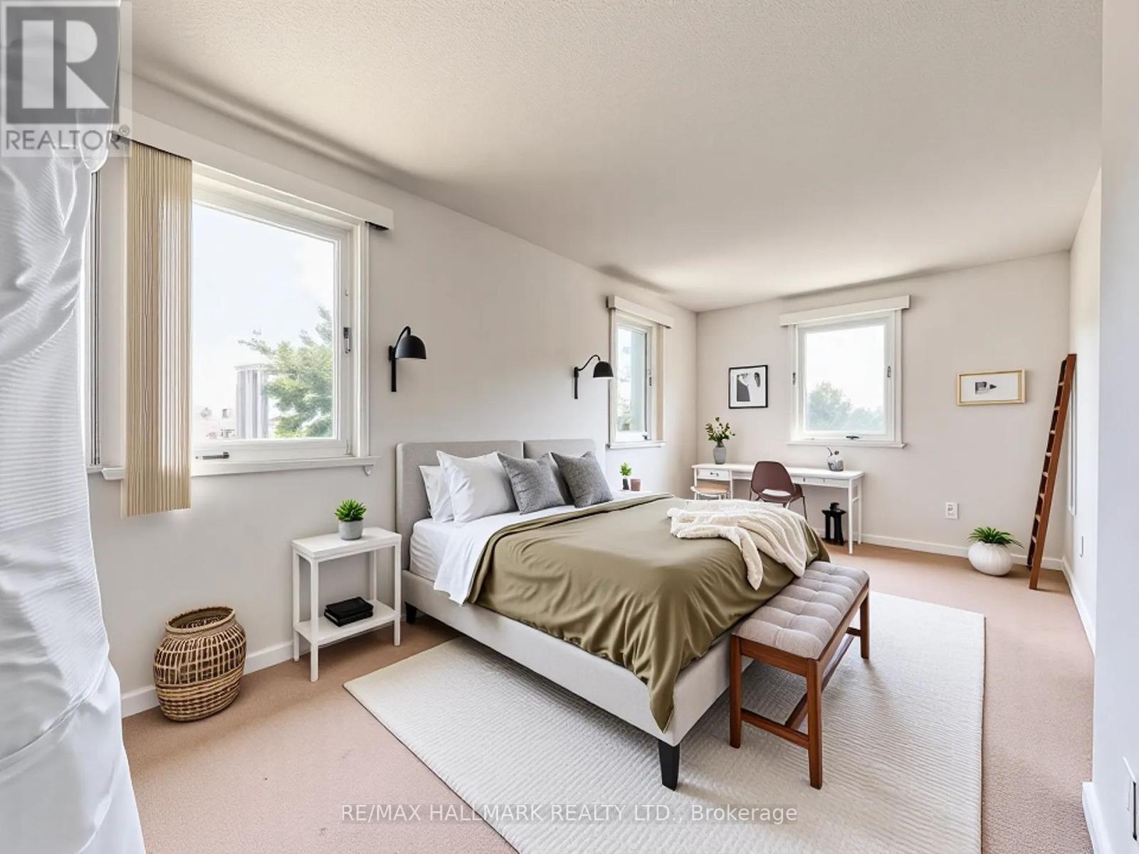 Photo 19 of 94 Scunthrope Road, Toronto ON
