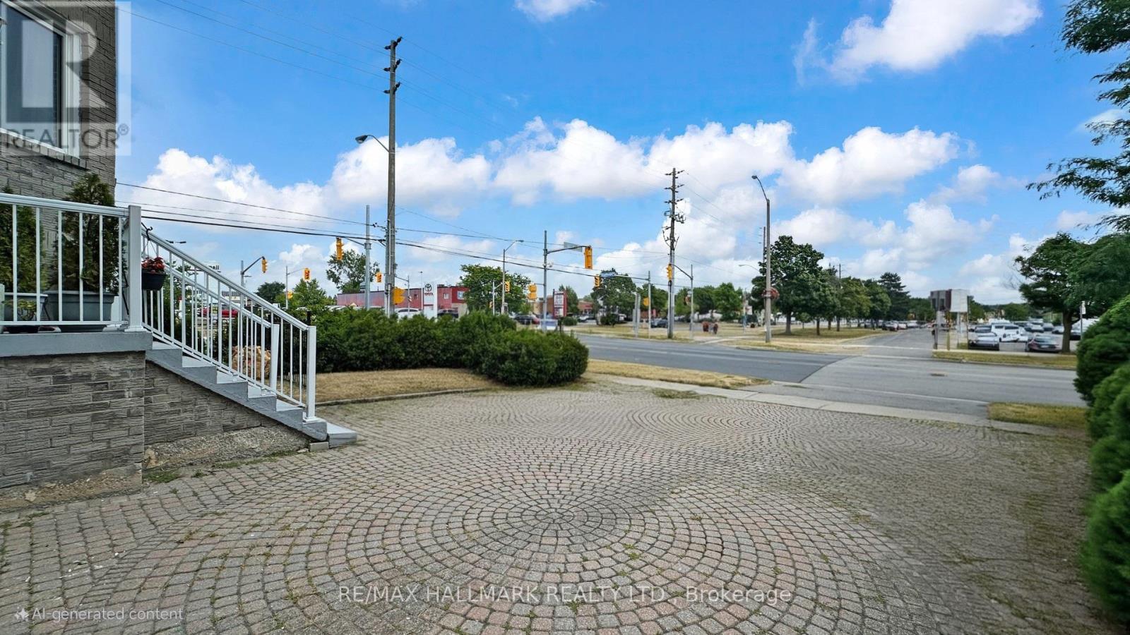 Photo 5 of 94 Scunthrope Road, Toronto ON