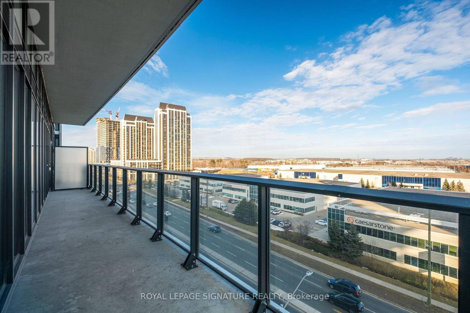 Photo 4 of 602 9000 Jane Street, Vaughan ON