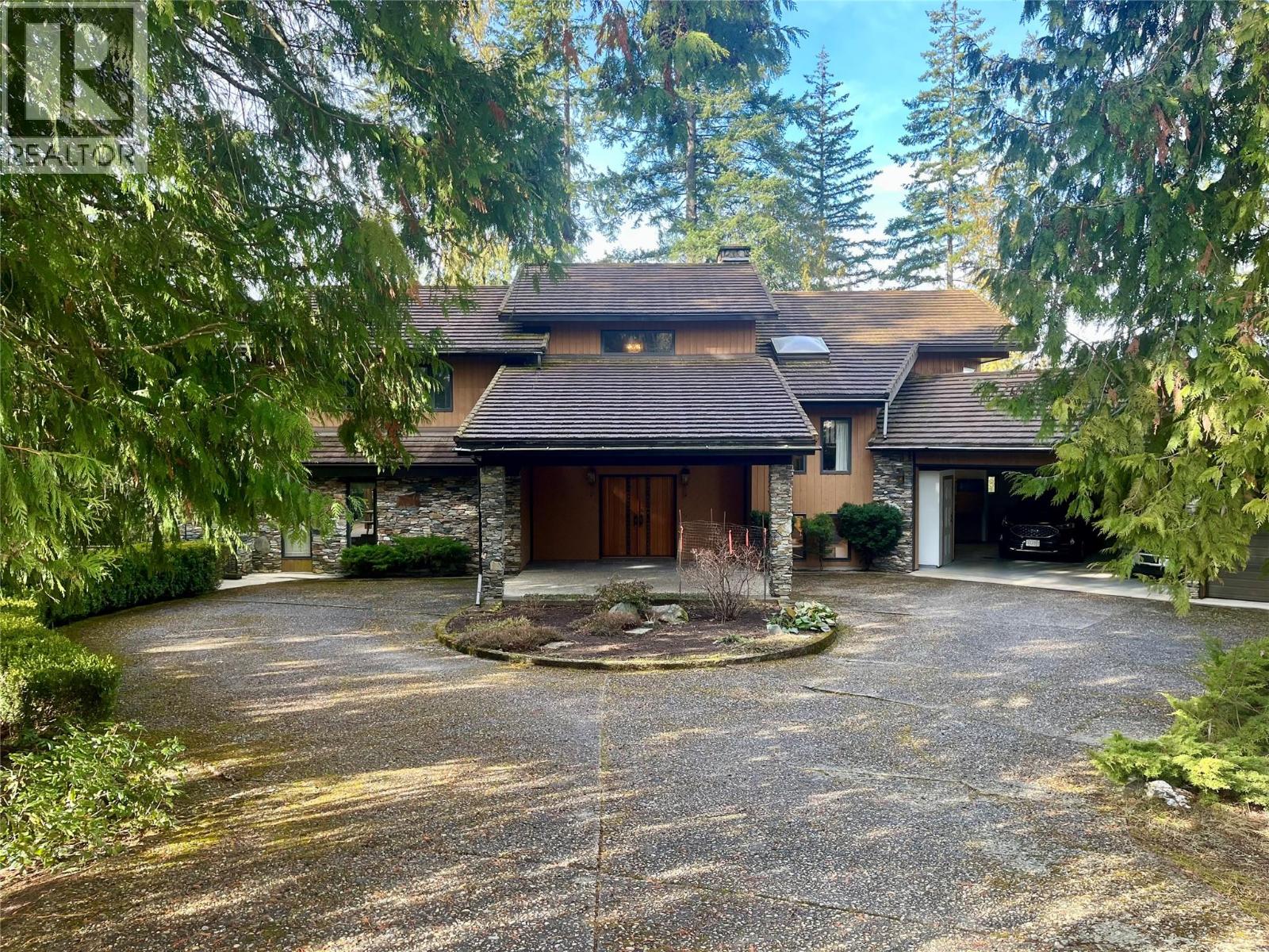 Photo 1 of 231 Glenacres Road, Nakusp BC