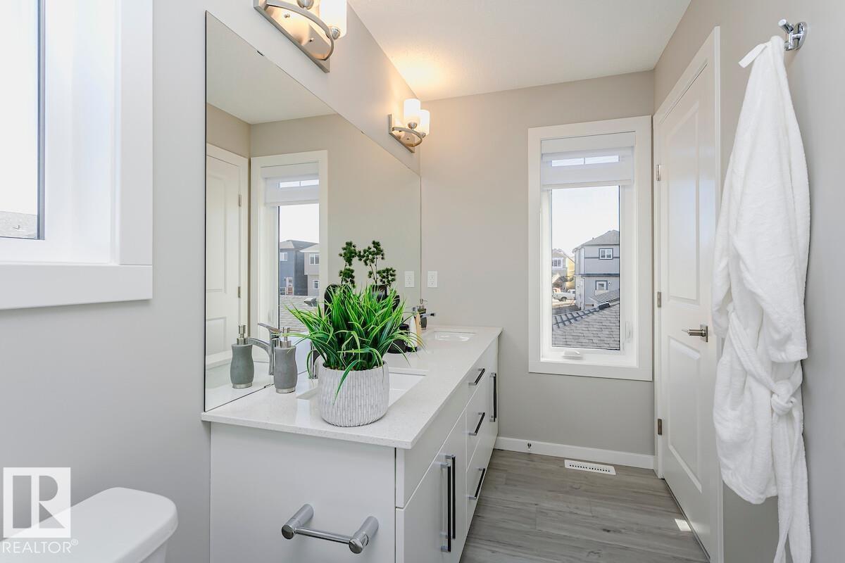 Photo 6 of 703 Cambrian Bv, Sherwood Park AB