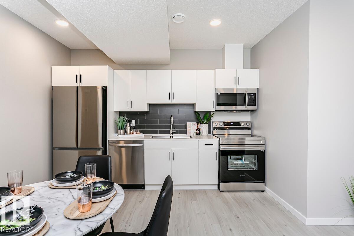 Photo 20 of 703 Cambrian Bv, Sherwood Park AB