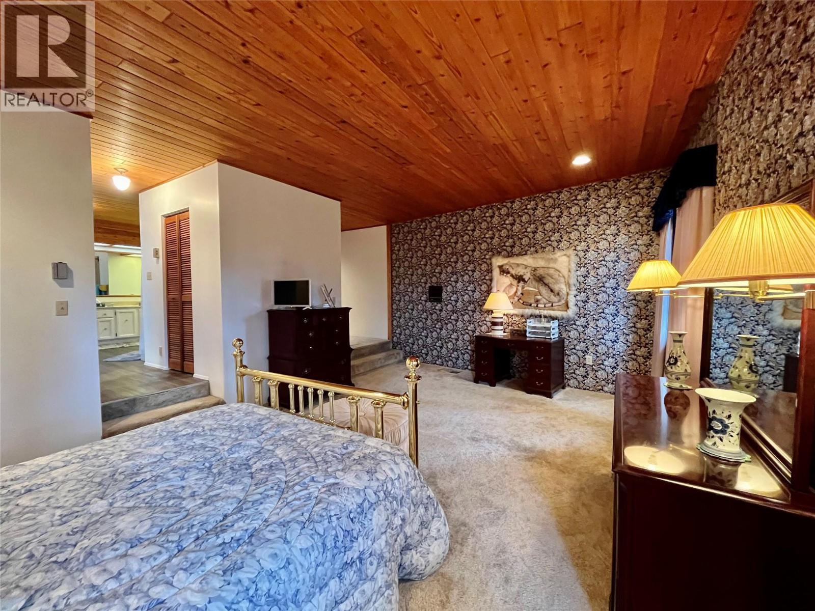 Photo 31 of 231 Glenacres Road, Nakusp BC