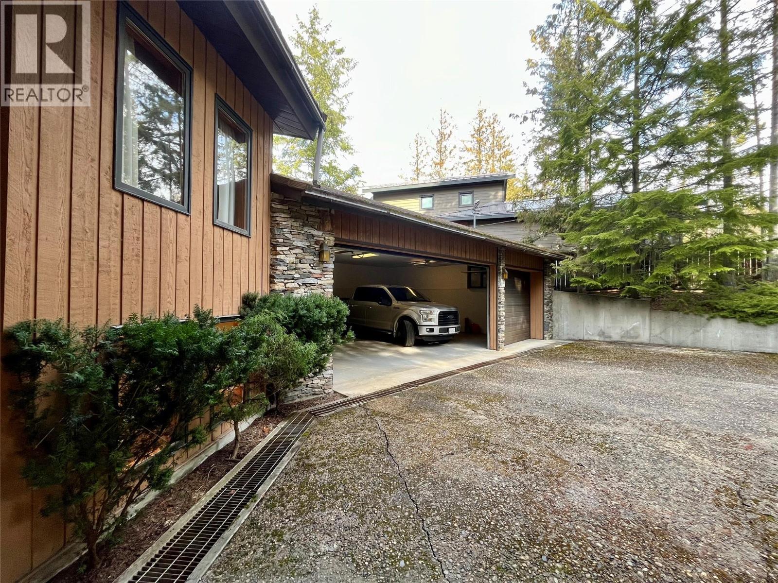Photo 56 of 231 Glenacres Road, Nakusp BC