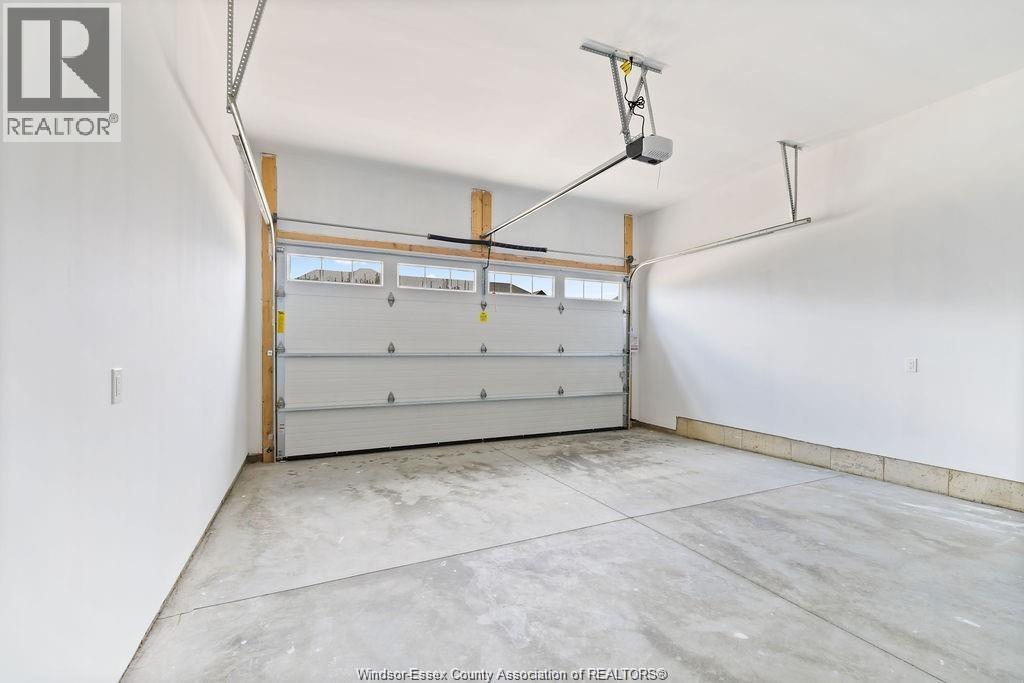 Photo 17 of 2575 Barkley Avenue, Windsor ON