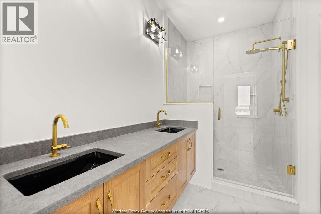 Photo 21 of 2575 Barkley Avenue, Windsor ON
