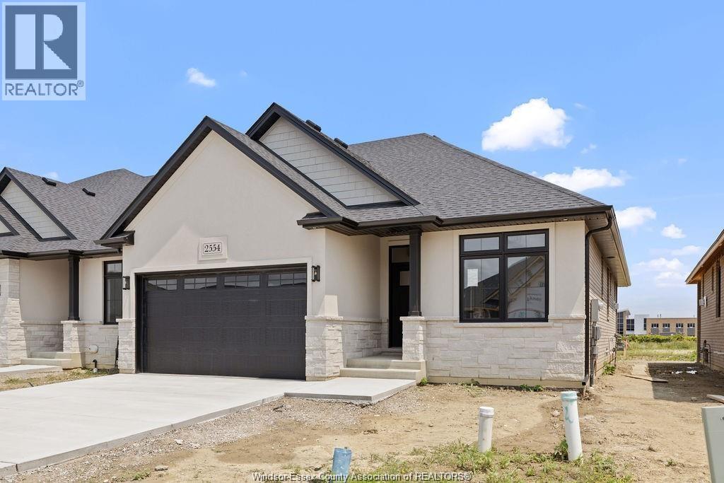 Photo 8 of 2575 Barkley Avenue, Windsor ON