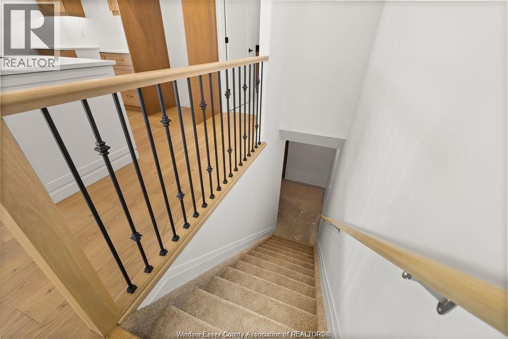 Photo 4 of 2575 Barkley Avenue, Windsor ON