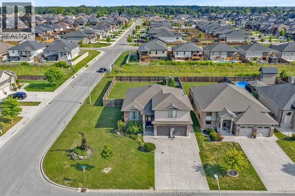 Photo 44 of 404 Brown, Amherstburg ON