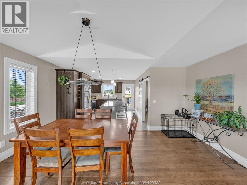 Photo 17 of 404 Brown, Amherstburg ON