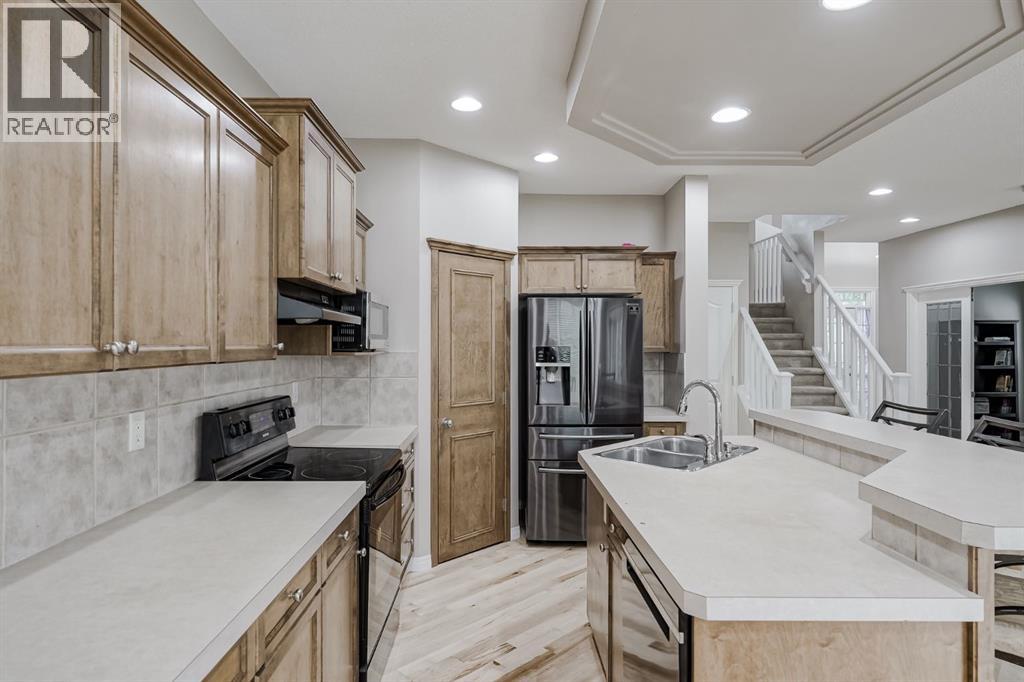 Single Family House for Sale in  Chaparral Drive SE Chaparral Calgary 