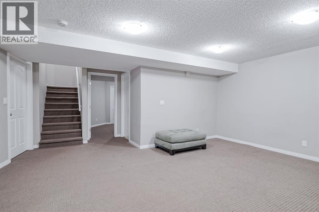 Single Family House for Sale in  Chaparral Drive SE Chaparral Calgary 
