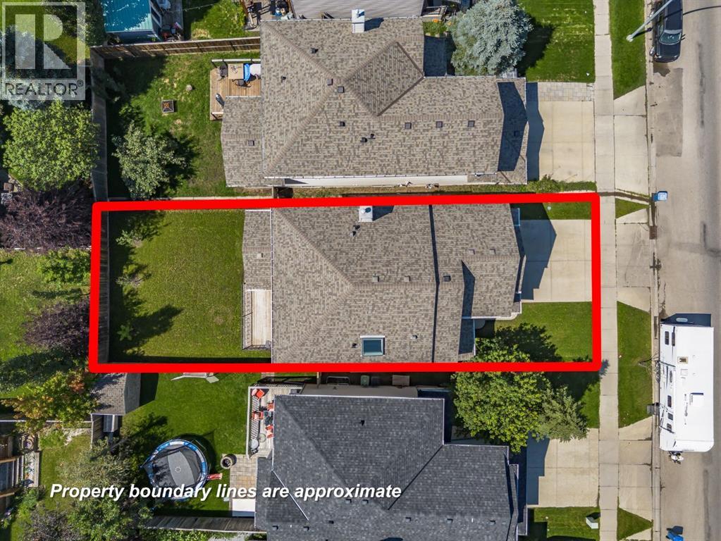 Single Family House for Sale in  Chaparral Drive SE Chaparral Calgary 
