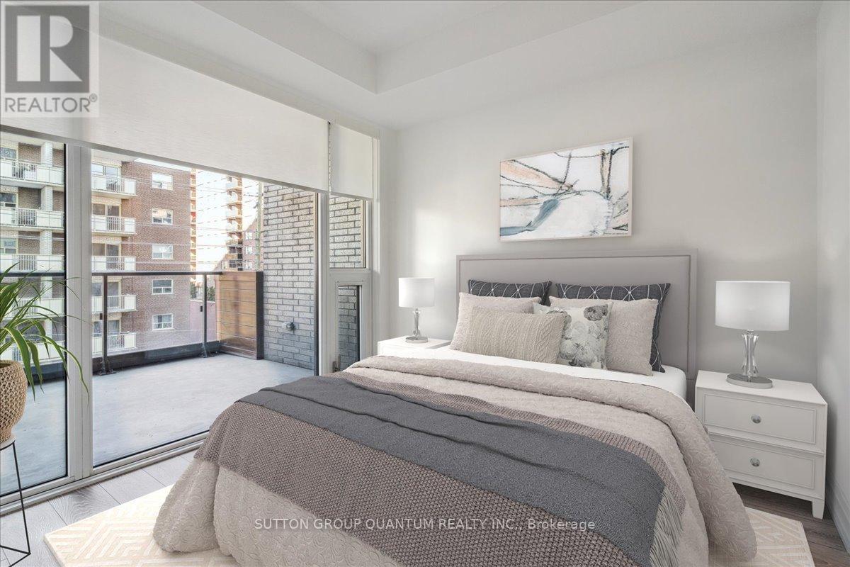 Photo 15 of 315 21 Park Street E, Mississauga ON