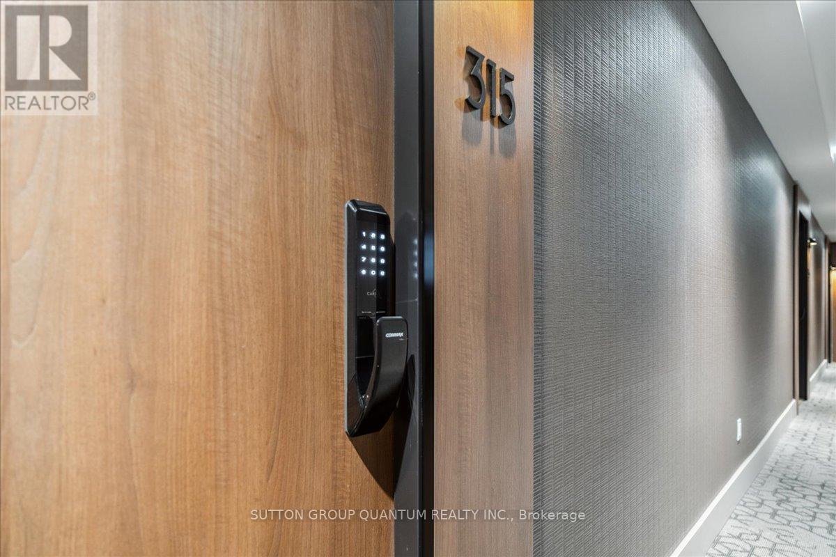 Photo 33 of 315 21 Park Street E, Mississauga ON