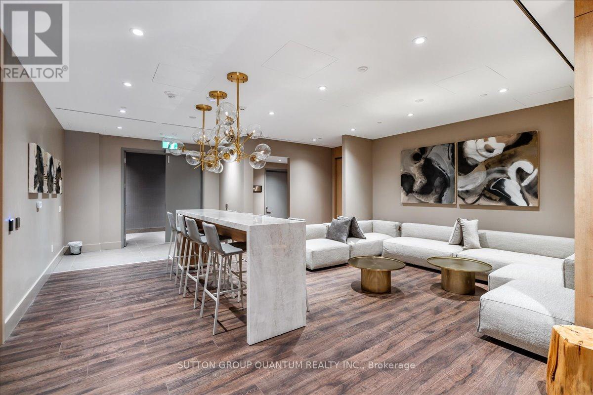 Photo 47 of 315 21 Park Street E, Mississauga ON
