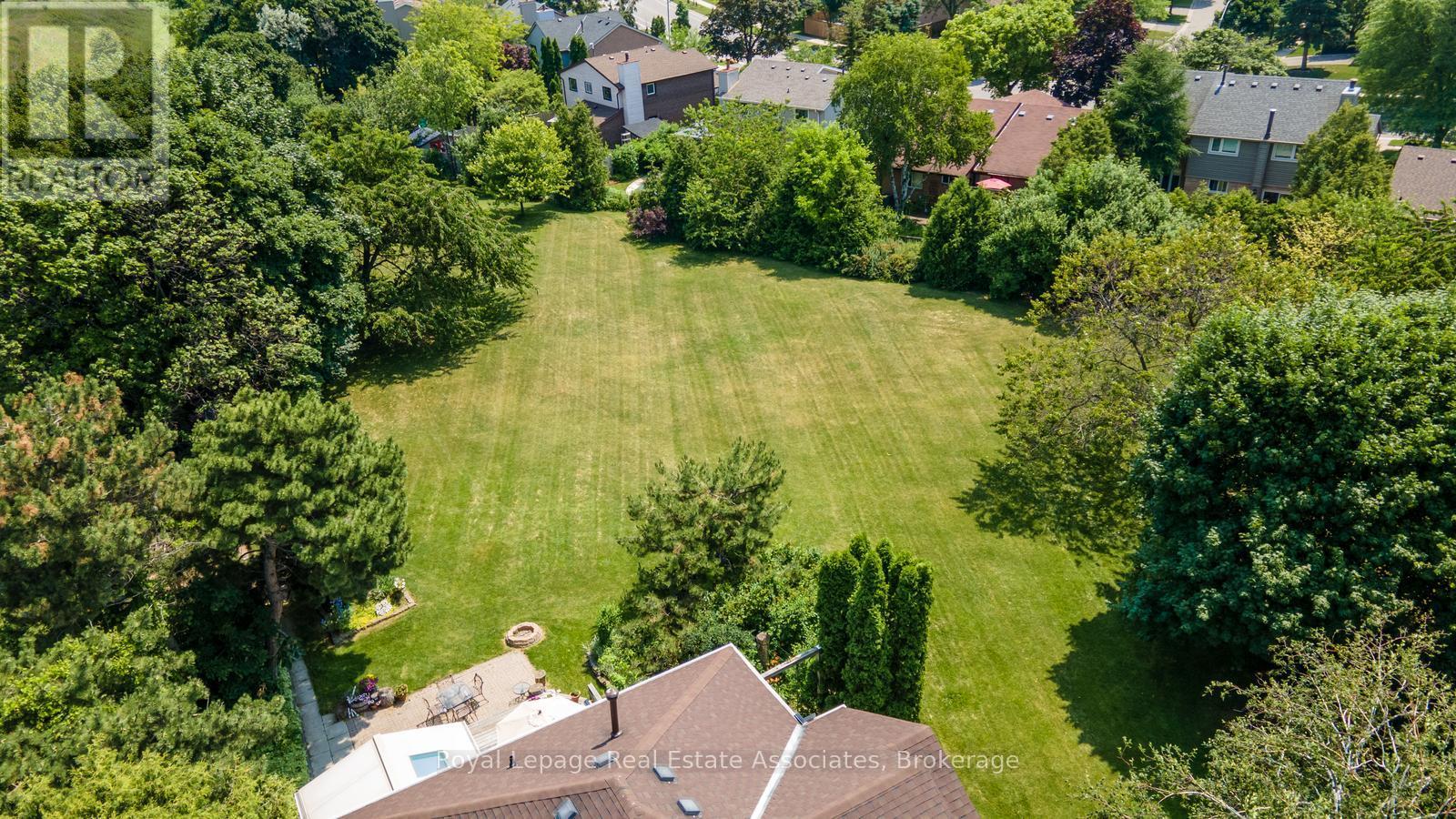 Photo 35 of 4424 Treetop Court, Mississauga ON