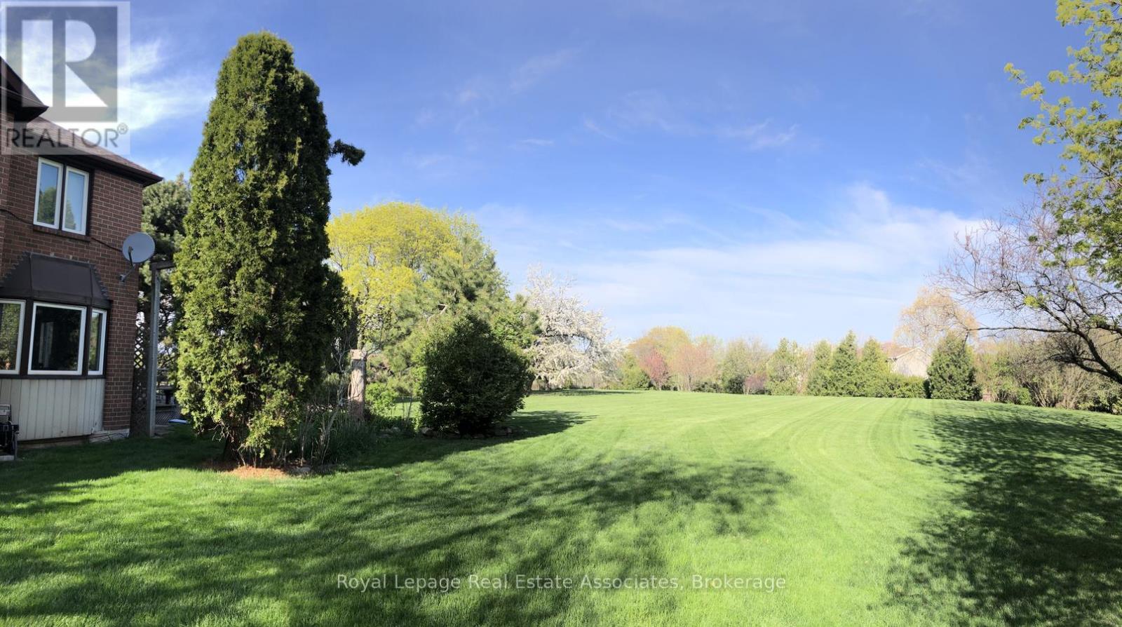Photo 37 of 4424 Treetop Court, Mississauga ON