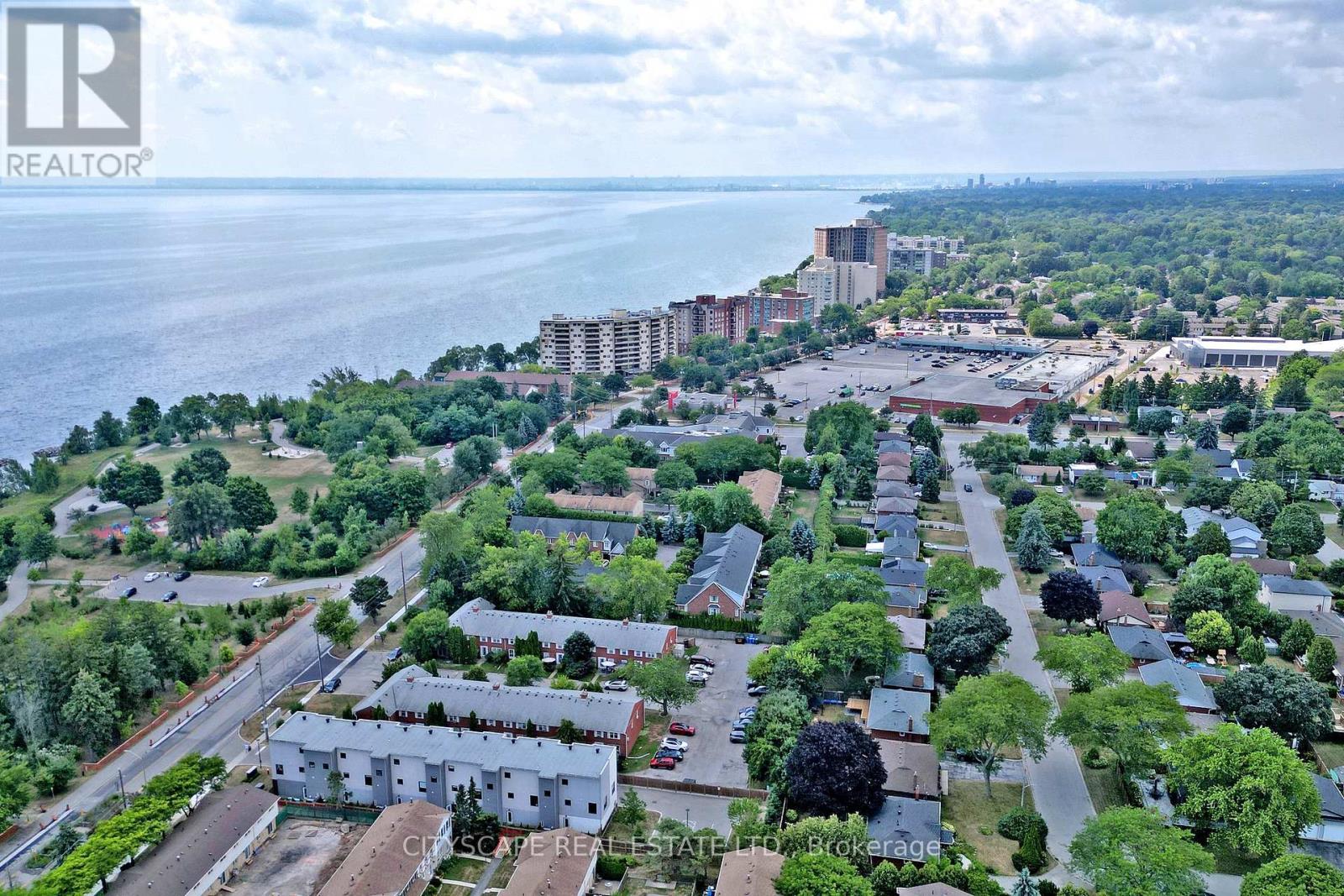Photo 37 of 188 Foxbar Road, Burlington ON