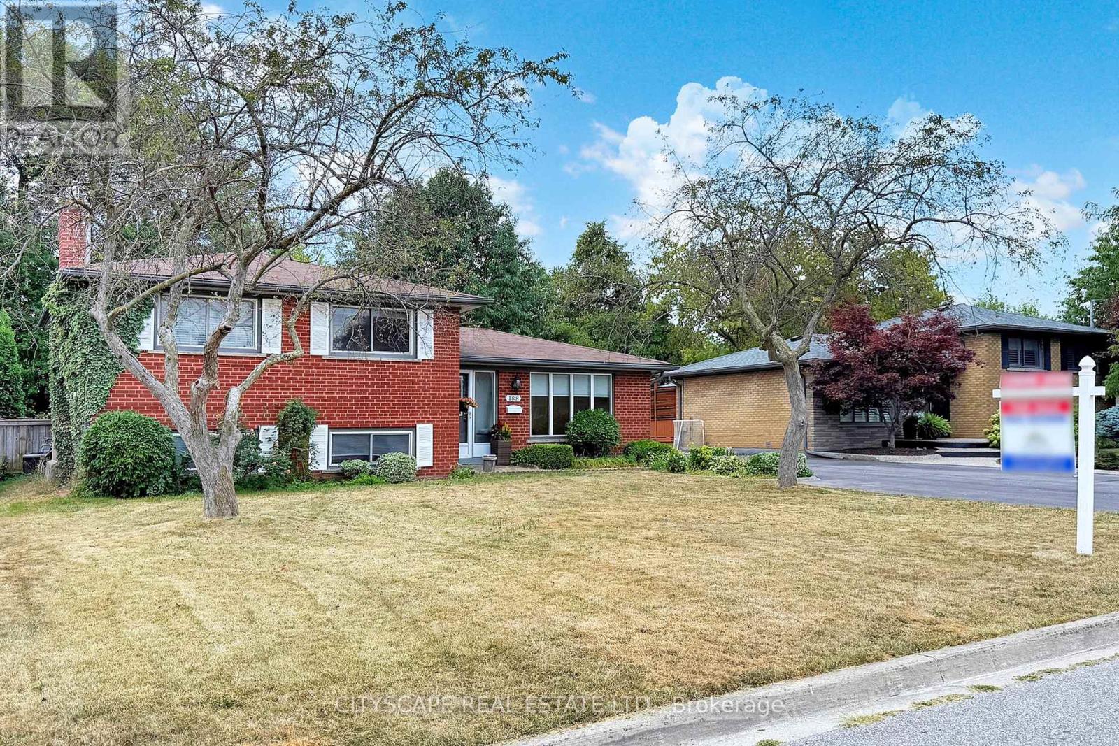 Photo 4 of 188 Foxbar Road, Burlington ON