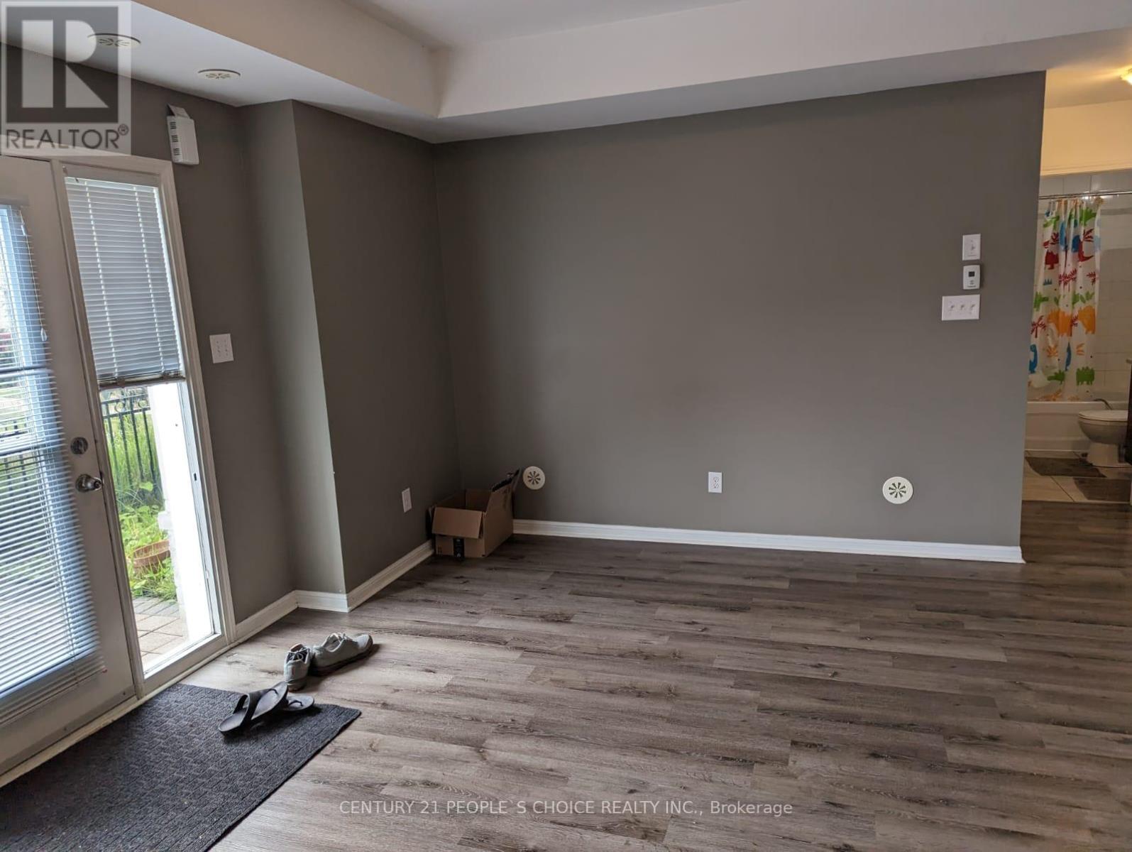 Photo 13 of 33 2891 Rio Court, Mississauga ON