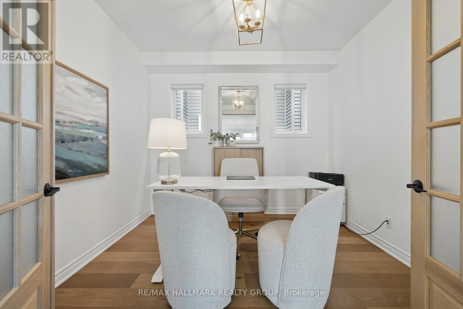 Photo 1 of 824 Henslows Circle, Ottawa ON