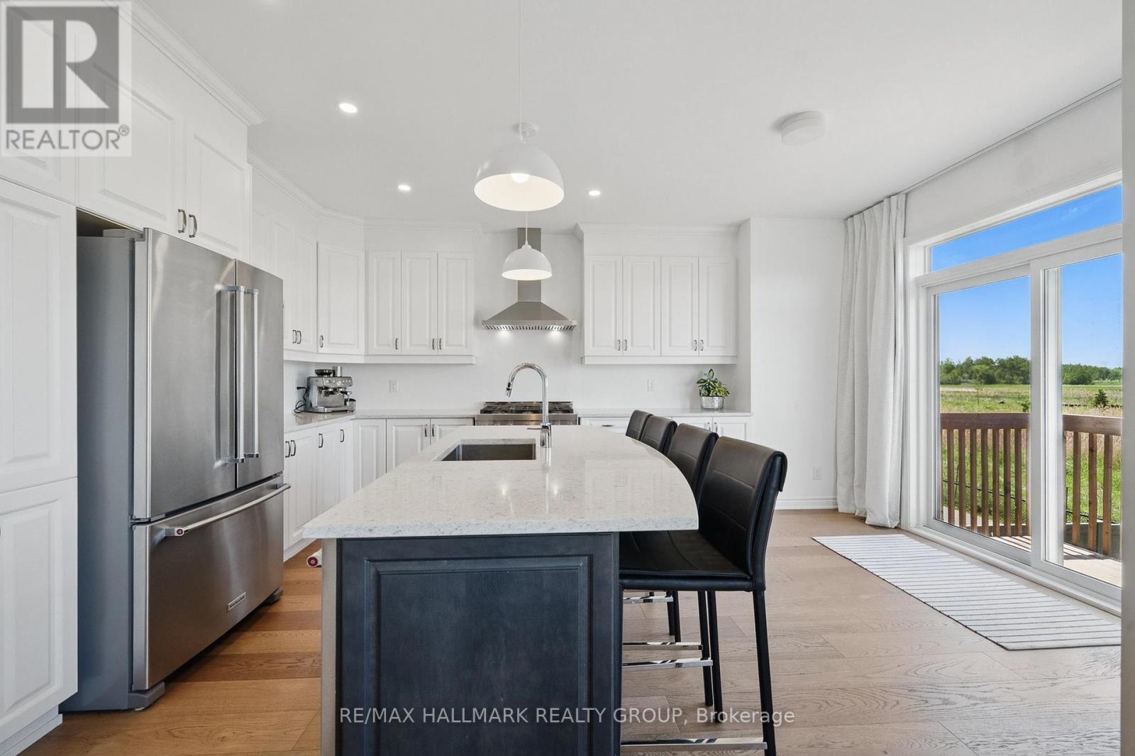 Photo 25 of 824 Henslows Circle, Ottawa ON