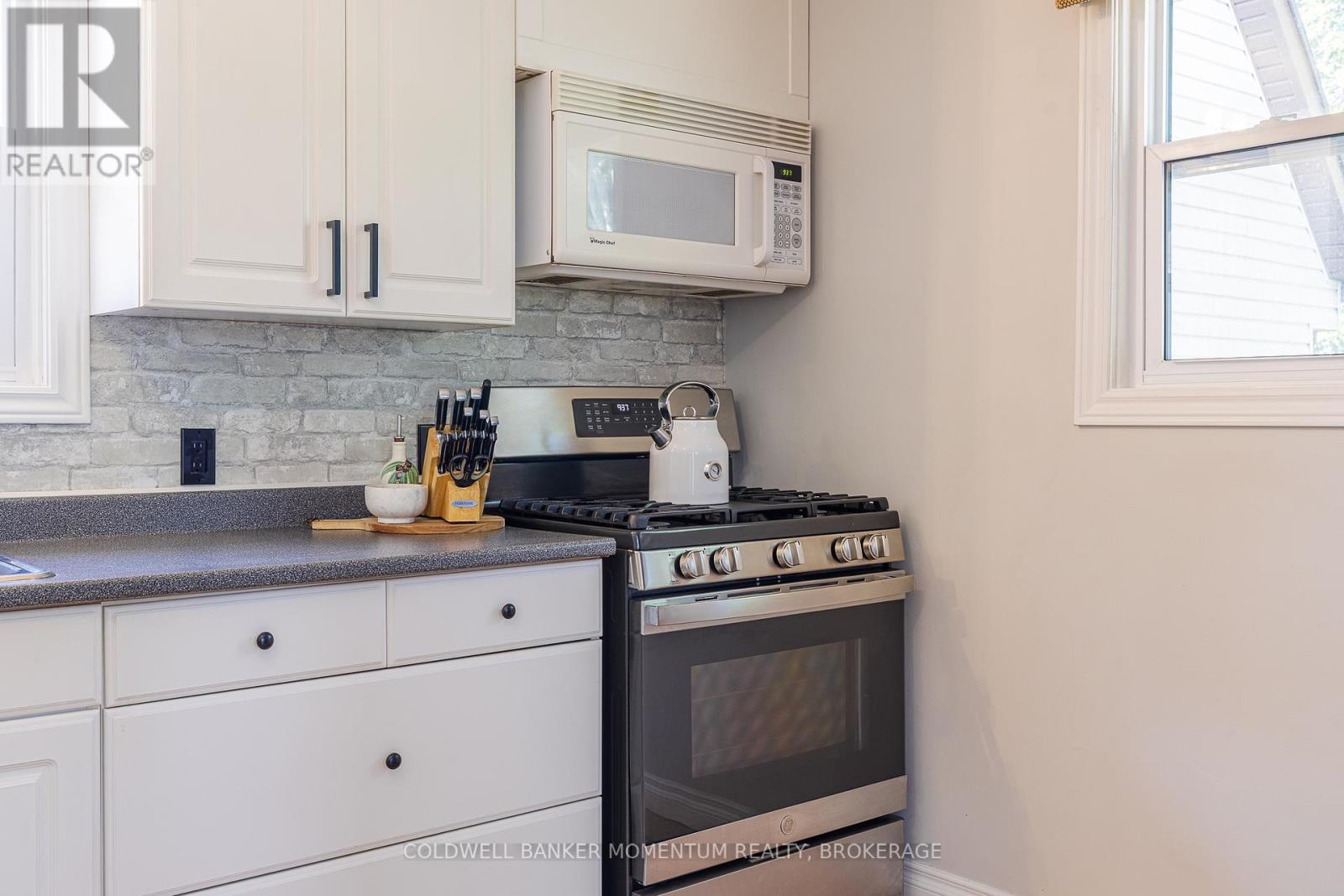 Photo 34 of 3581 Hendershot Drive, Fort Erie ON