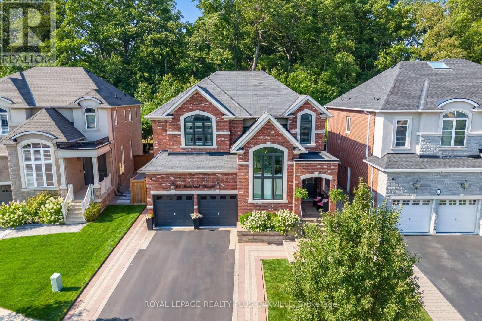Photo 38 of 64 Sutherland Crescent, Hamilton ON