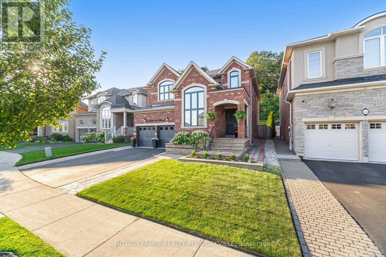 Photo 48 of 64 Sutherland Crescent, Hamilton ON