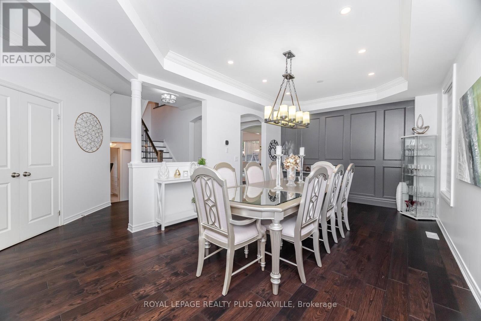 Photo 25 of 64 Sutherland Crescent, Hamilton ON