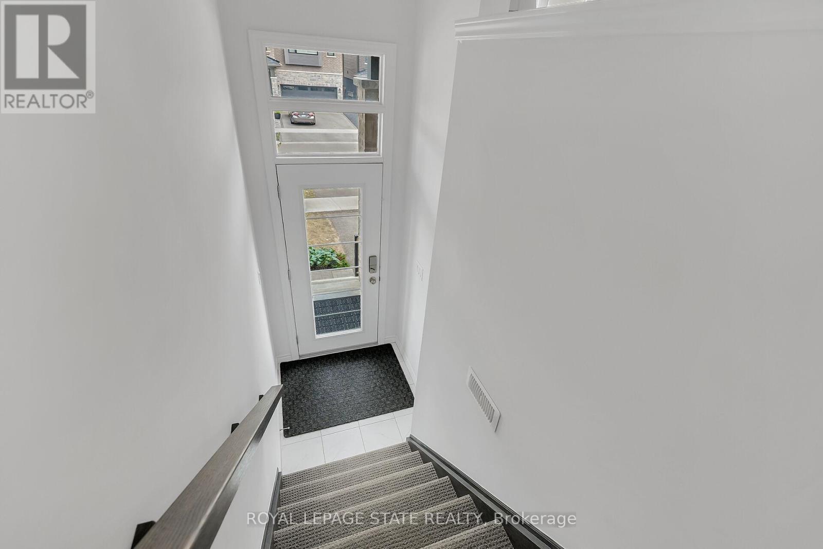 Photo 6 of 4862 Connor Drive, Lincoln ON