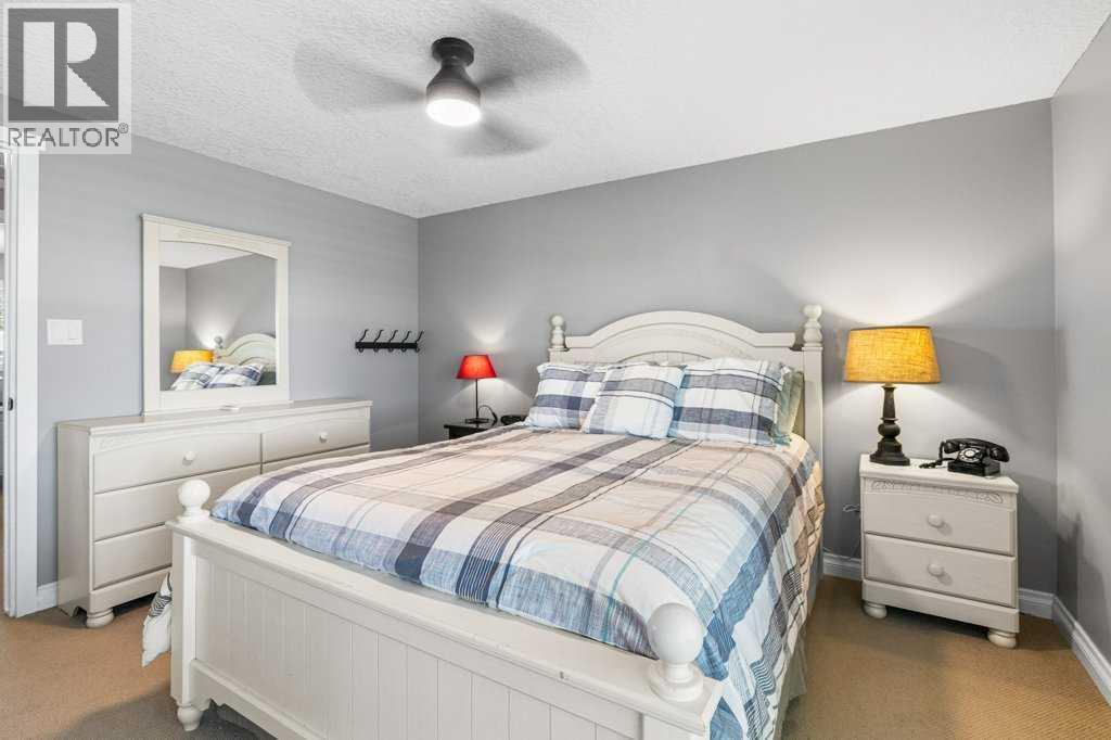 Single Family House for Sale in  Parkland Boulevard SE Parkland Calgary 