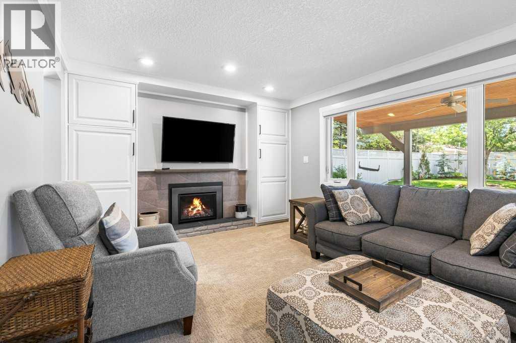 Single Family House for Sale in  Parkland Boulevard SE Parkland Calgary 