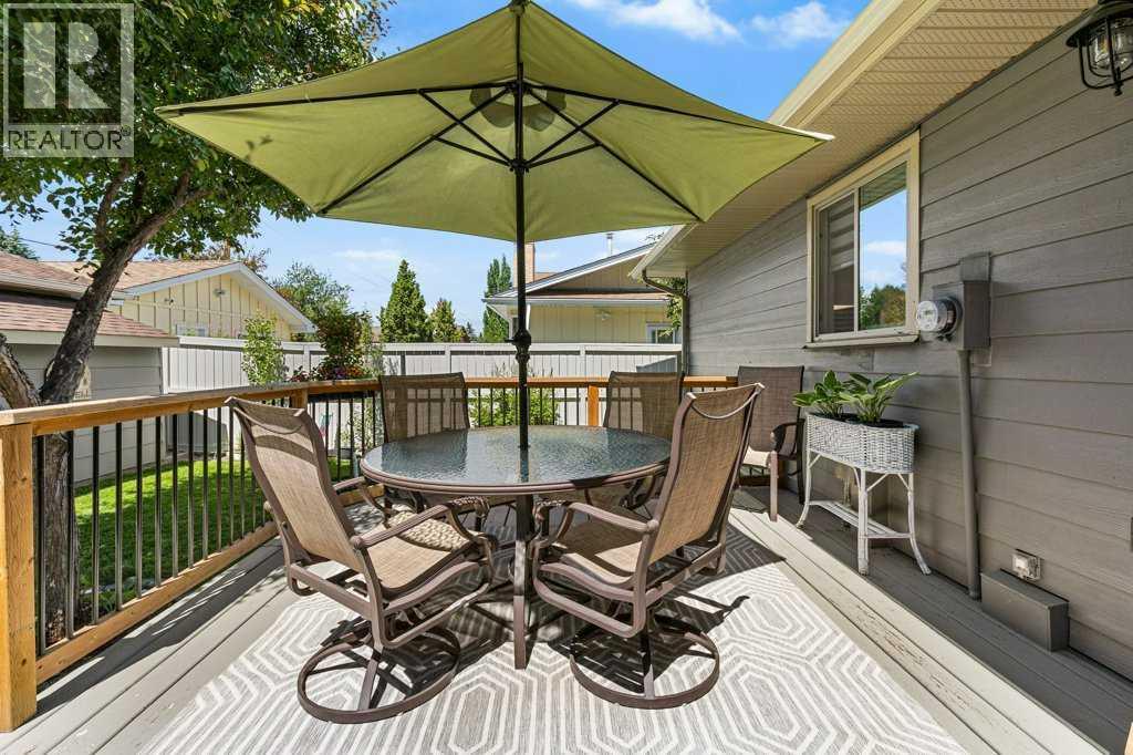 Single Family House for Sale in  Parkland Boulevard SE Parkland Calgary 