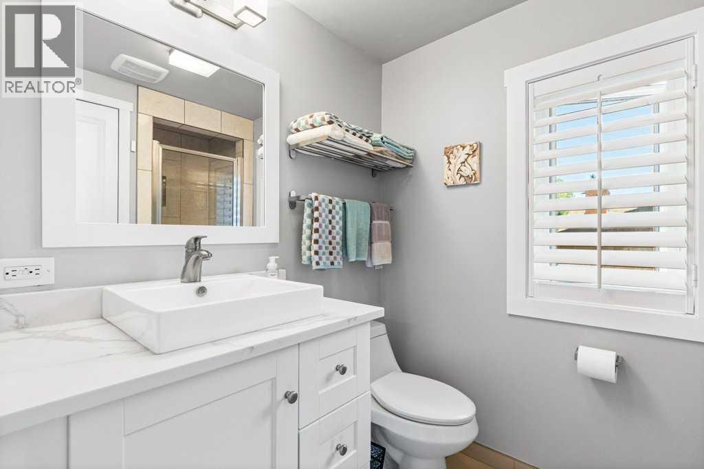 Single Family House for Sale in  Parkland Boulevard SE Parkland Calgary 