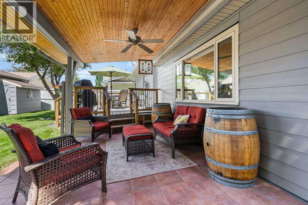 Single Family House for Sale in  Parkland Boulevard SE Parkland Calgary 