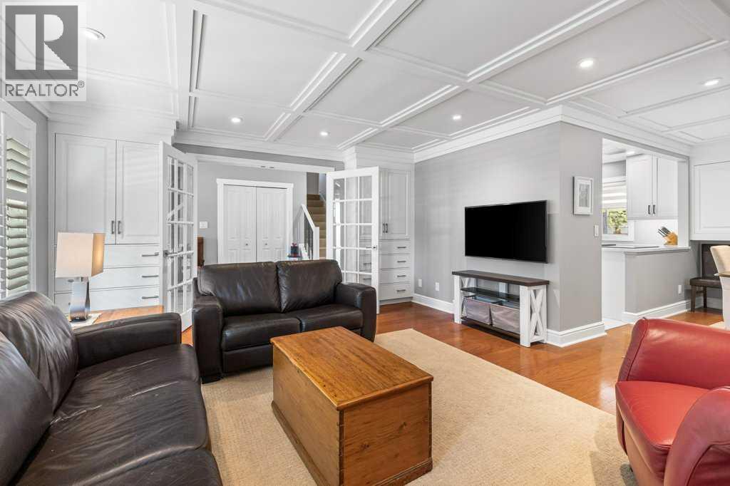 Single Family House for Sale in  Parkland Boulevard SE Parkland Calgary 