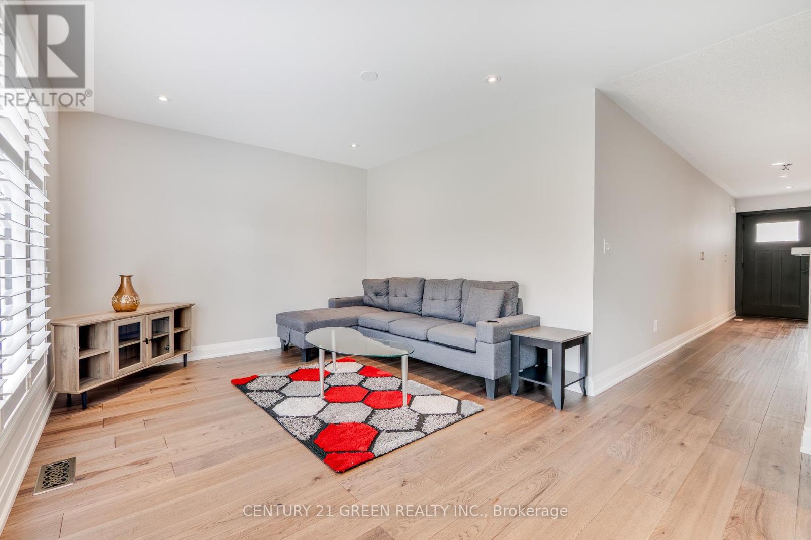 Photo 33 of 668 Porter Way, Milton ON