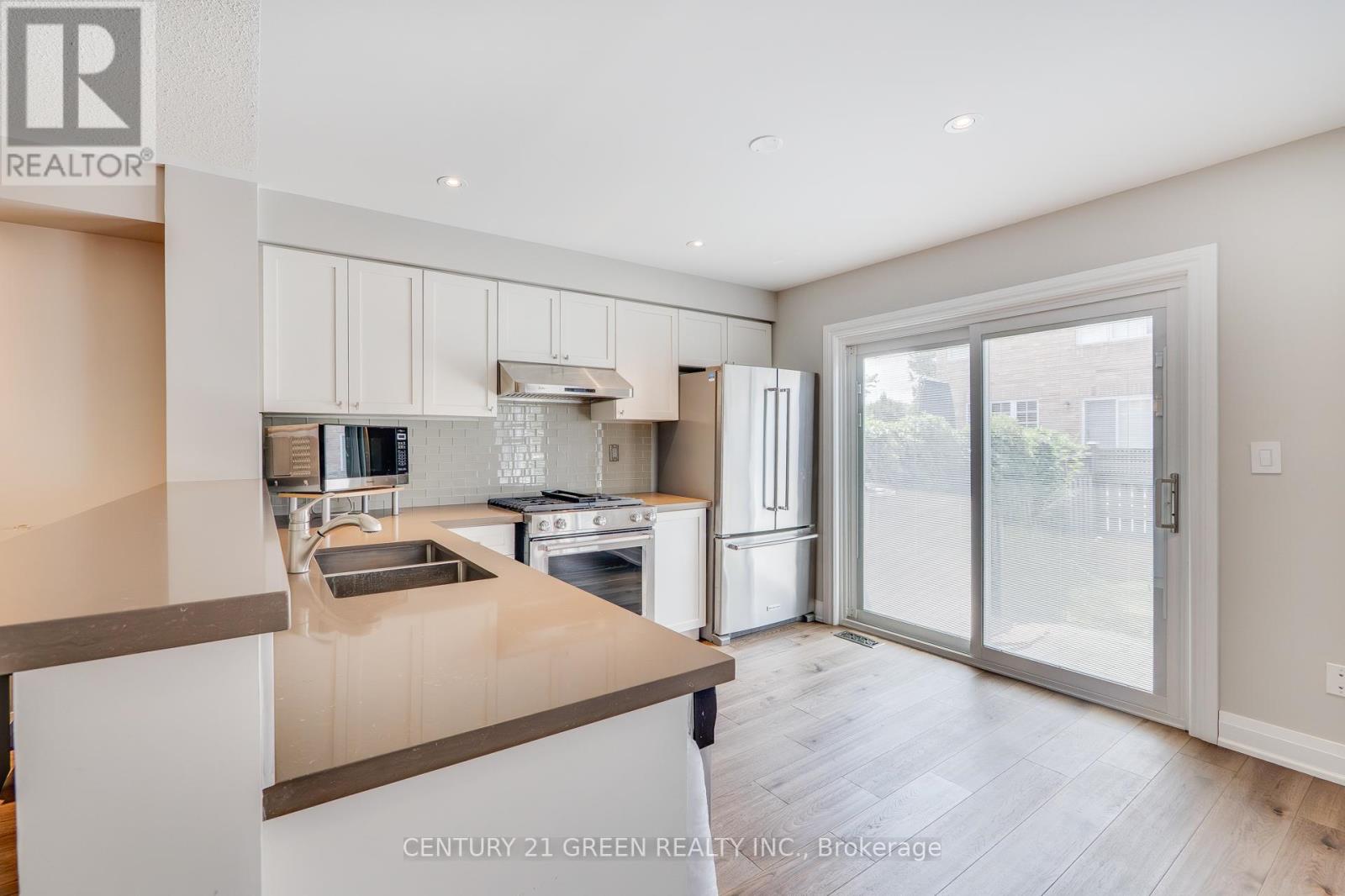 Photo 49 of 668 Porter Way, Milton ON