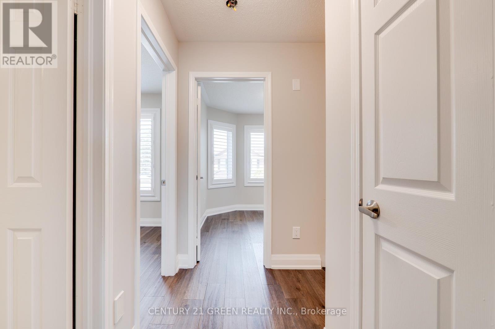 Photo 9 of 668 Porter Way, Milton ON