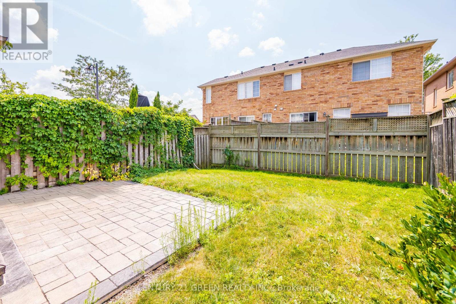 Photo 42 of 668 Porter Way, Milton ON