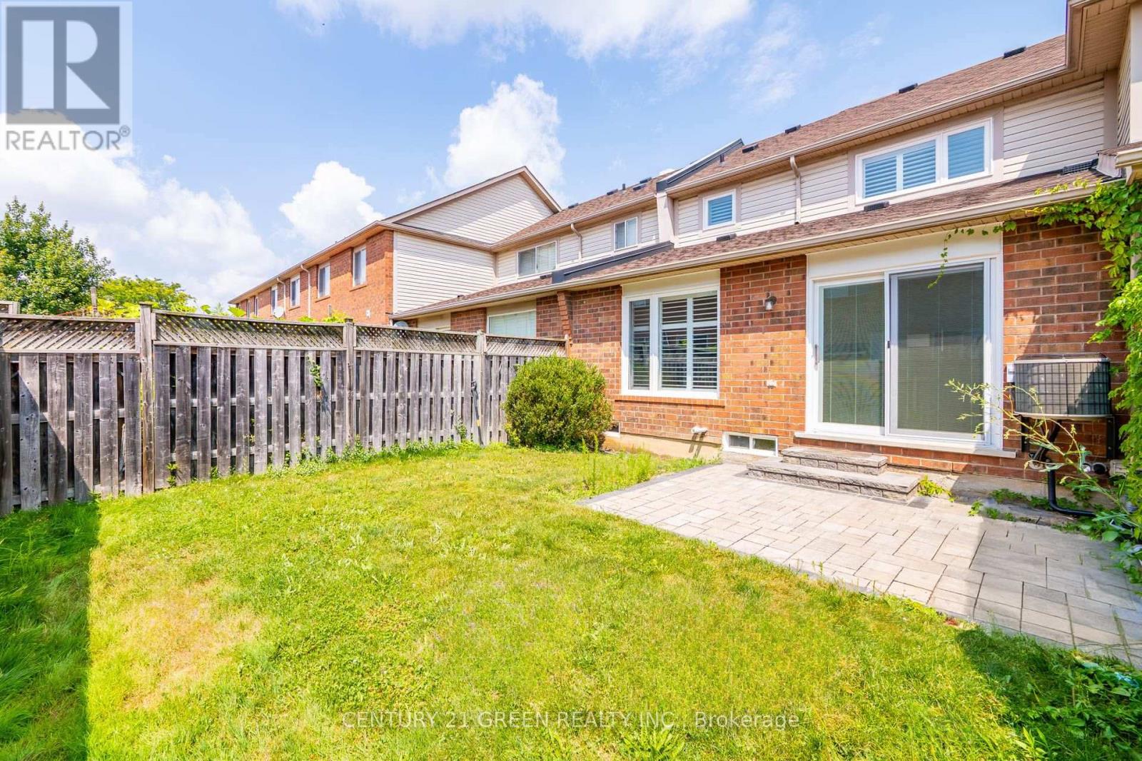 Photo 37 of 668 Porter Way, Milton ON