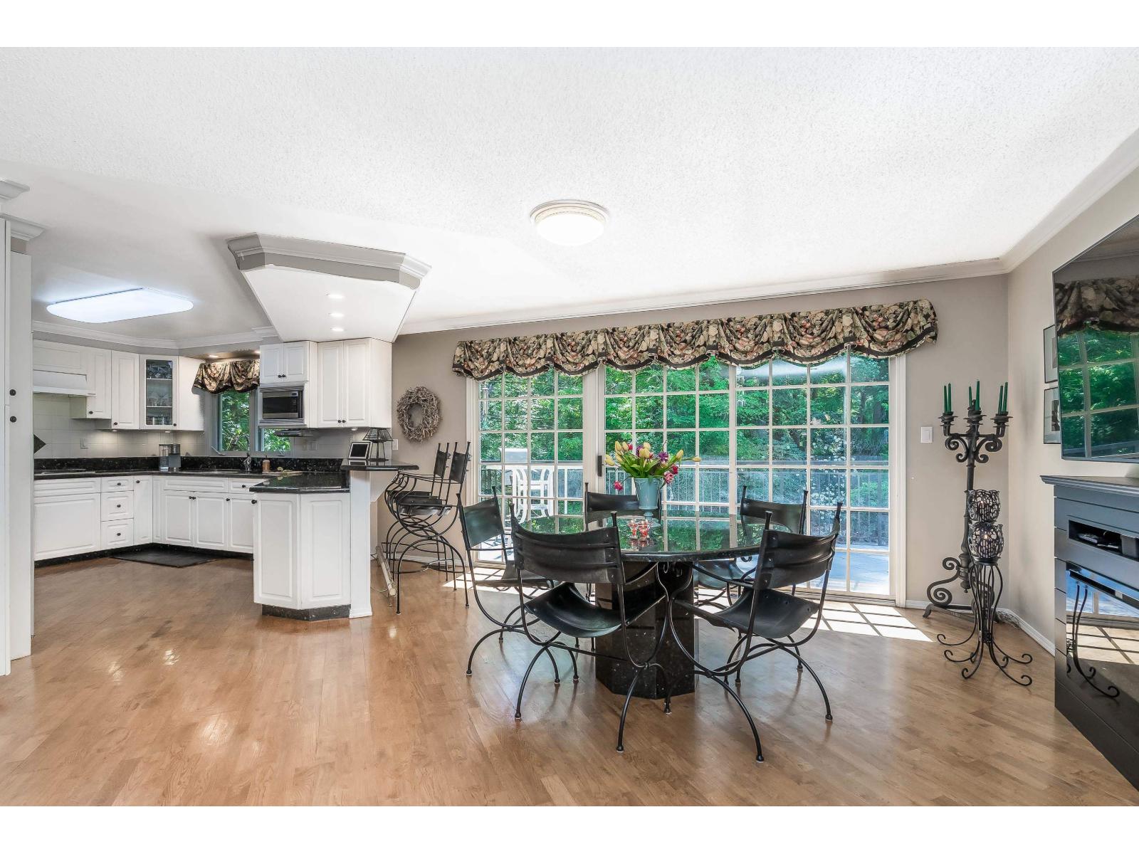 Photo 11 of 11404 Northview Crescent, Delta BC