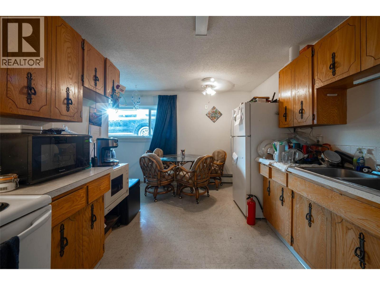 3710 25 AVENUE - 20