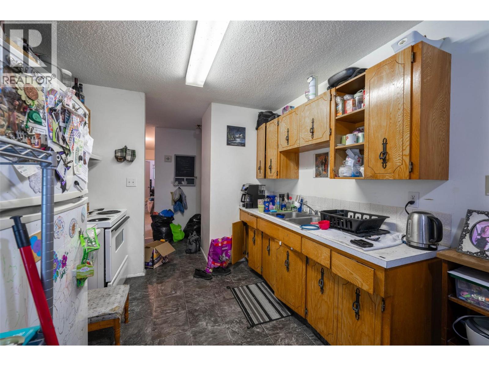 3710 25 AVENUE - 31