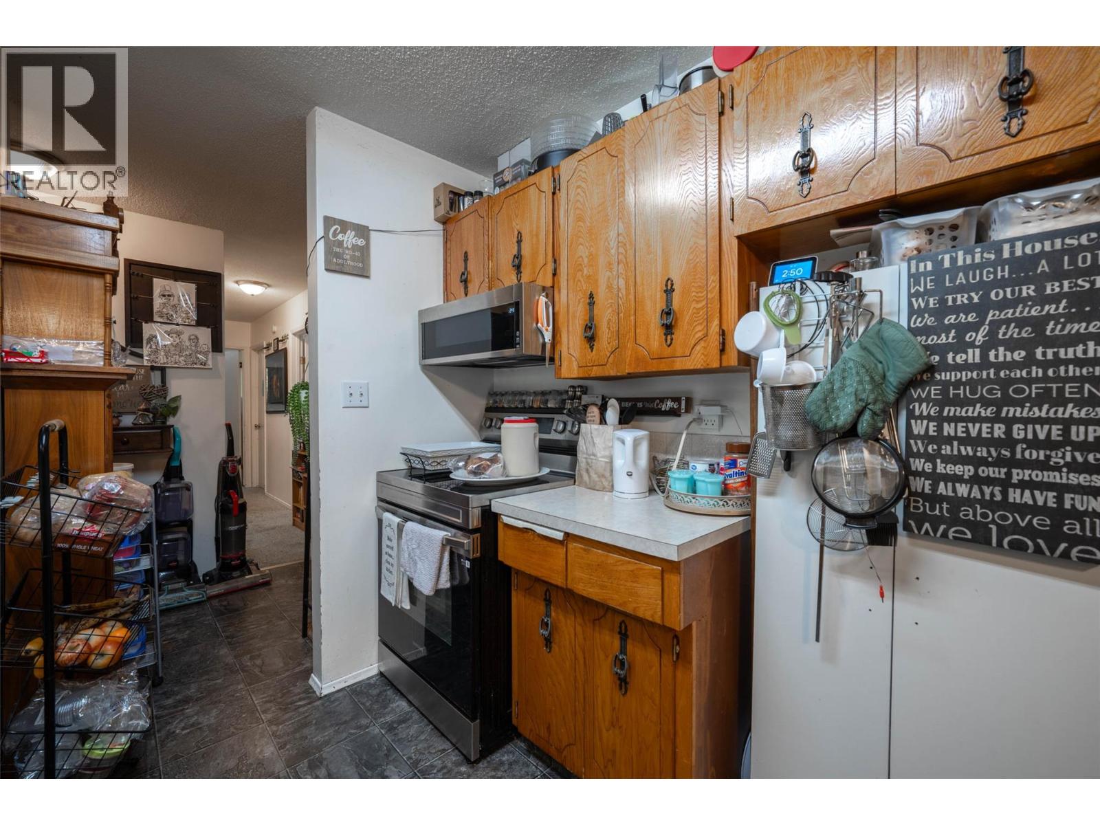 3710 25 AVENUE - 7