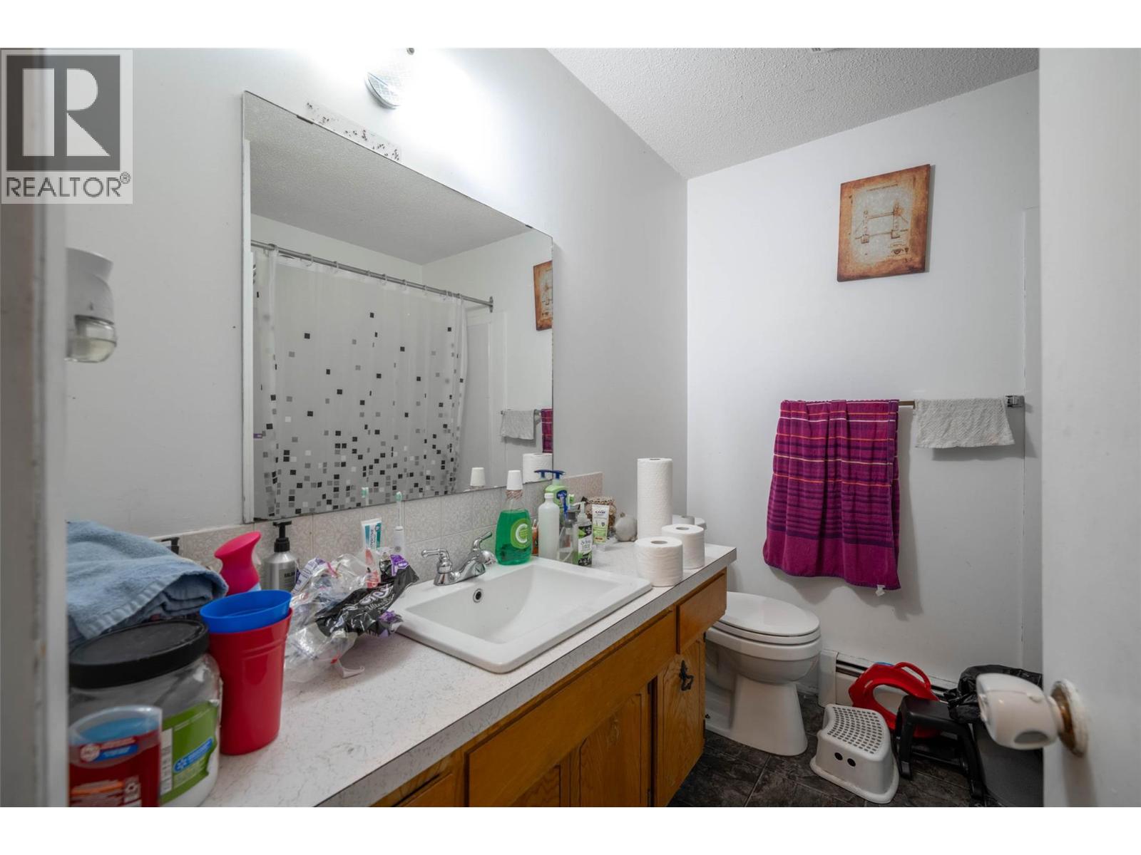 3710 25 AVENUE - 36